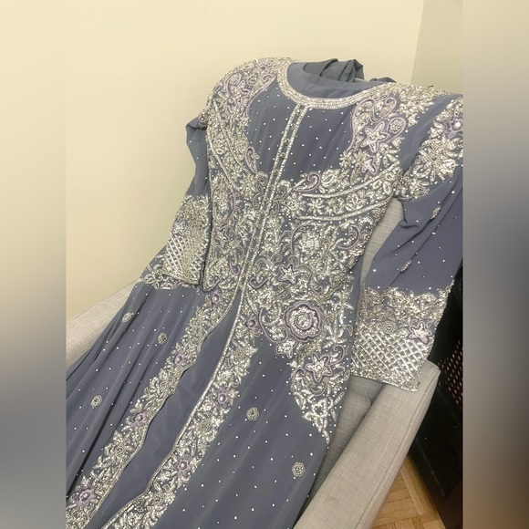 Bridal Pakistani/ Indian Gown - Picture 3 of 11